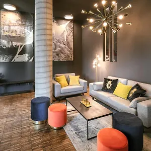 Adina Serviced Apartmanhotel